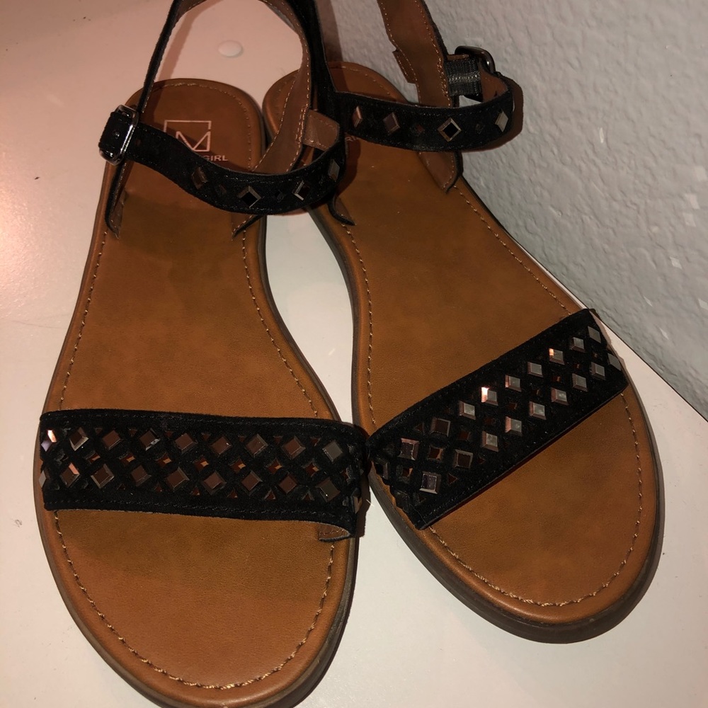 Black and silver strap sandals